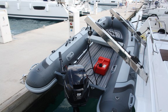 Image of Mae Fee yacht #12