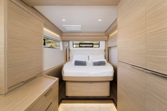 Image of Catwalk yacht #21