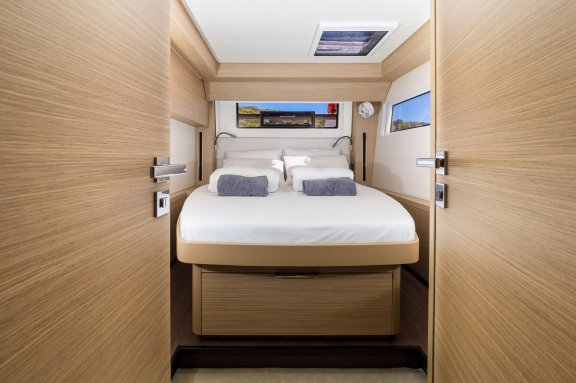 Image of Catwalk yacht #22