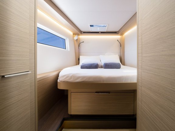 Image of Catwalk yacht #23