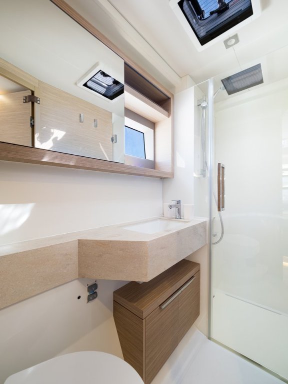 Image of Catwalk yacht #27