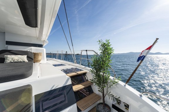 Image of Black Caviar yacht #8