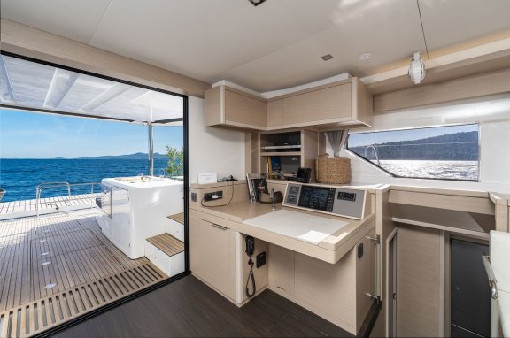 Image of Black Caviar yacht #25