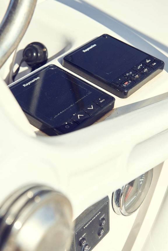 Image of Six Friends yacht #11