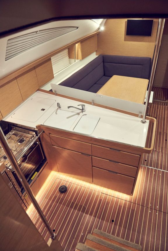 Image of Six Friends yacht #24