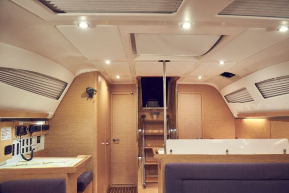 Image of Six Friends yacht #25