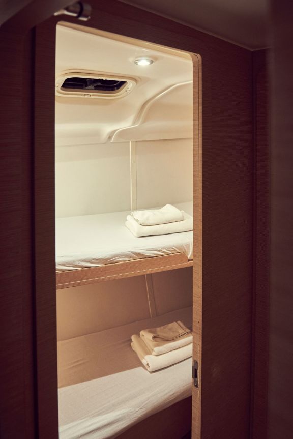 Image of Six Friends yacht #36