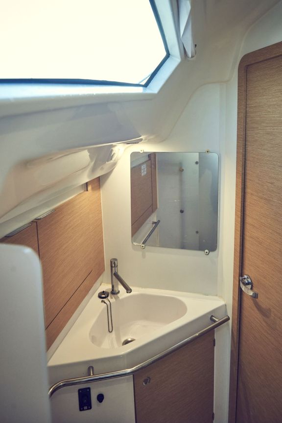 Image of Six Friends yacht #44