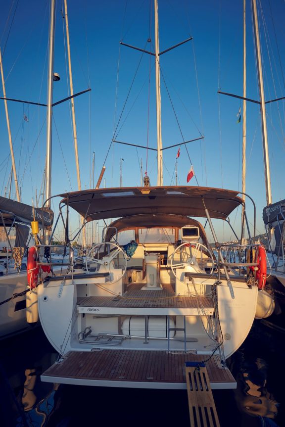 Image of Friends yacht #4