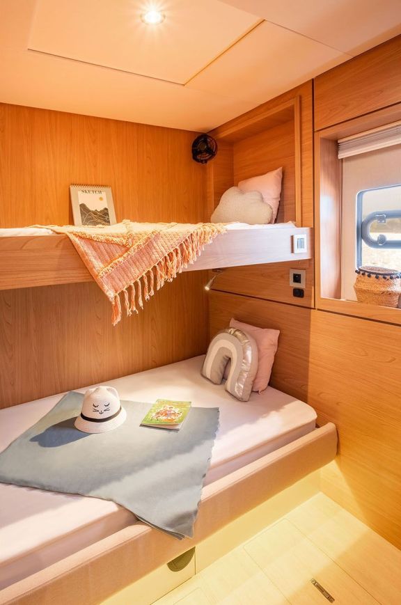 Image of Pagora yacht #27