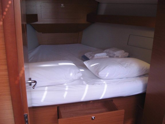 Image of Delta yacht #13