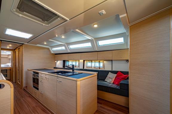 Image of Dion yacht #4