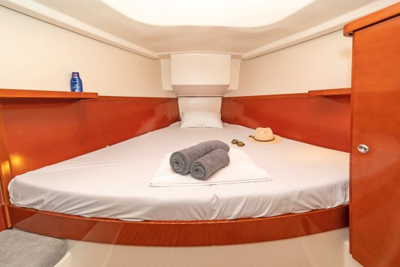 Image of Flyer Of Lorne yacht #7