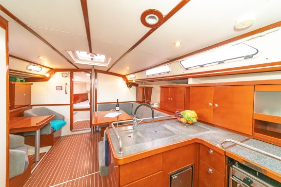 Image of Flyer Of Lorne yacht #11