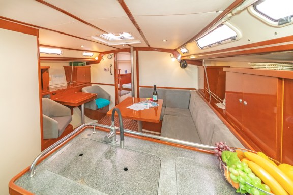 Image of Flyer Of Lorne yacht #12