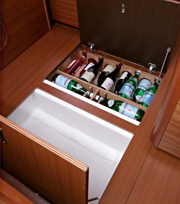 Image of China Girl yacht #19