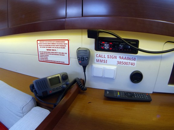 Image of Pika II yacht #20