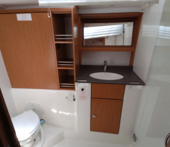 Image of Gin Tonic yacht #12