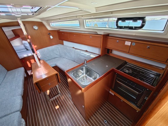 Image of Charlie yacht #15