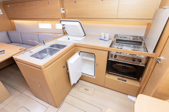 Image of Olmato yacht #38