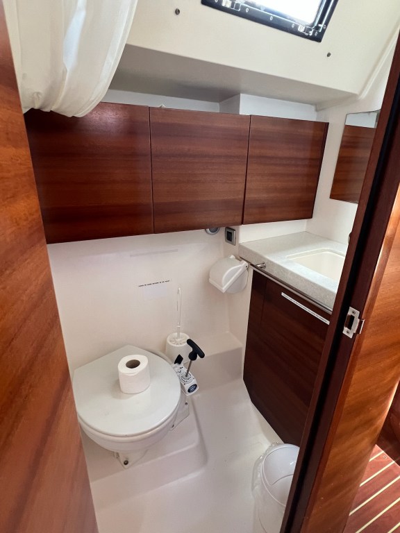 Image of Calanthe yacht #22