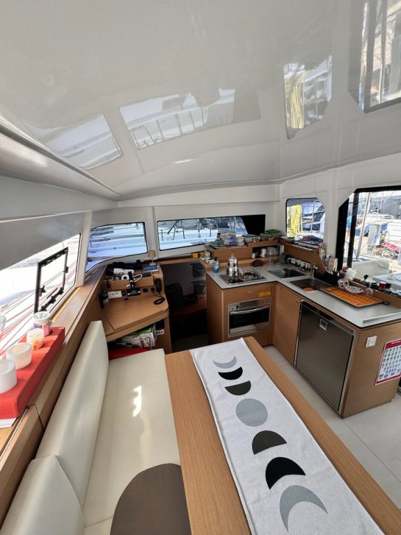 Image of Tombow yacht #10