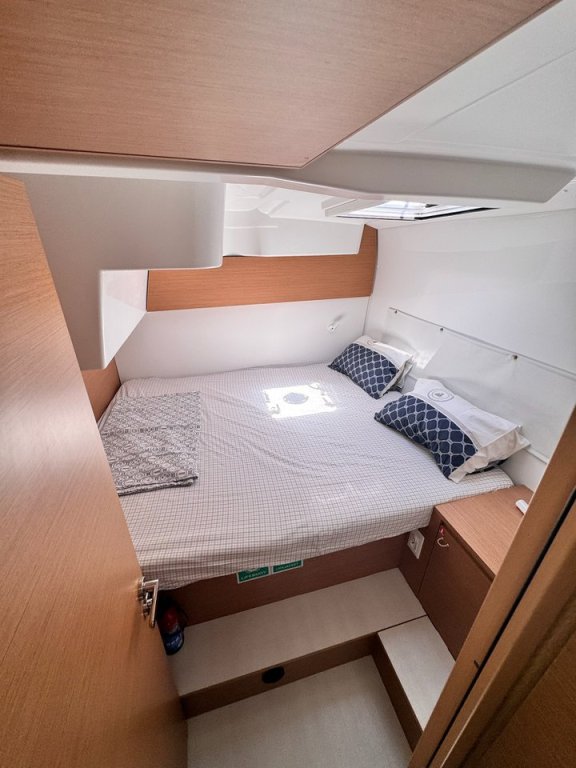 Image of Tombow yacht #12