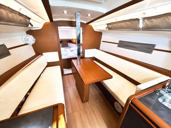 Image of Minx yacht #21