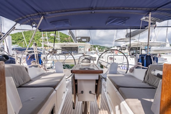 Image of Jitterbug yacht #4