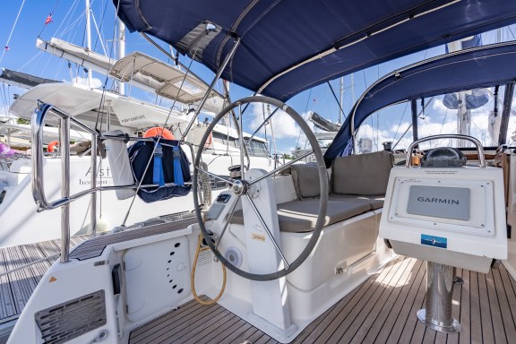 Image of Jitterbug yacht #12