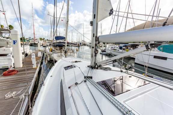 Image of Tola Sunrise yacht #11