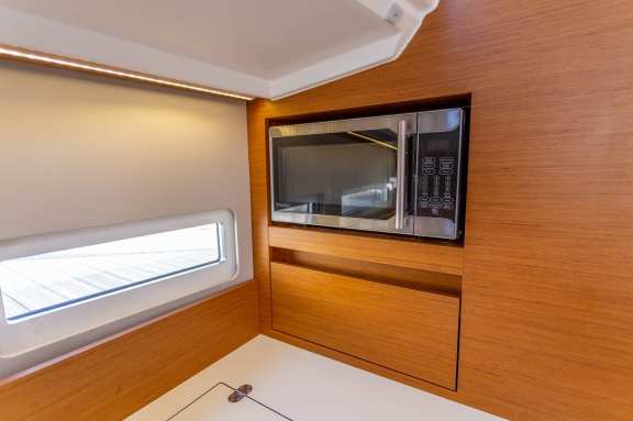 Image of Tola Sunrise yacht #27