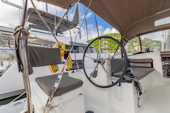 Image of Rhythm & Blues yacht #4