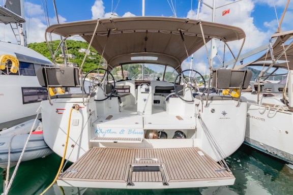 Image of Rhythm & Blues yacht #12
