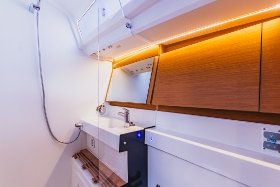 Image of Rhythm & Blues yacht #26