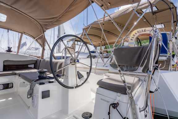 Image of Air Guitar yacht #6