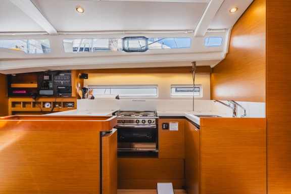 Image of Air Guitar yacht #23