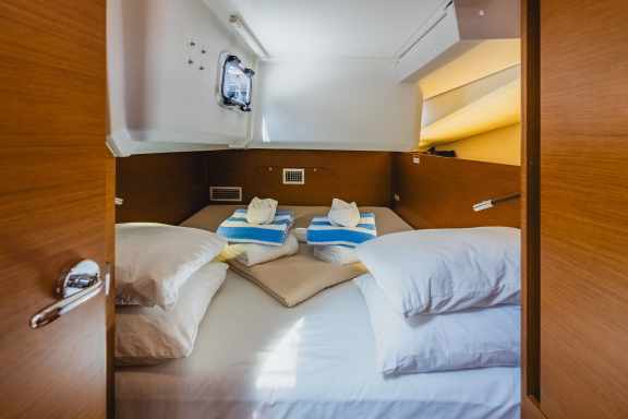 Image of Air Guitar yacht #27