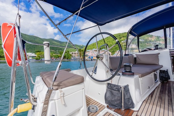 Image of Hakuna Matata IV yacht #6