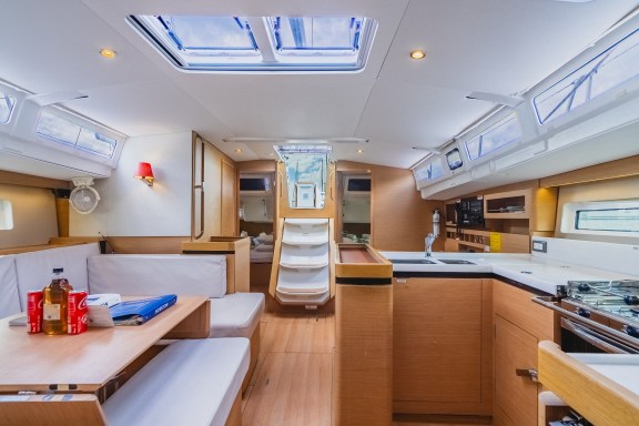 Image of Hakuna Matata IV yacht #20