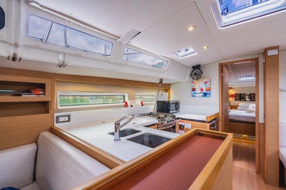 Image of Hakuna Matata IV yacht #22