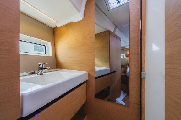 Image of Hakuna Matata IV yacht #28