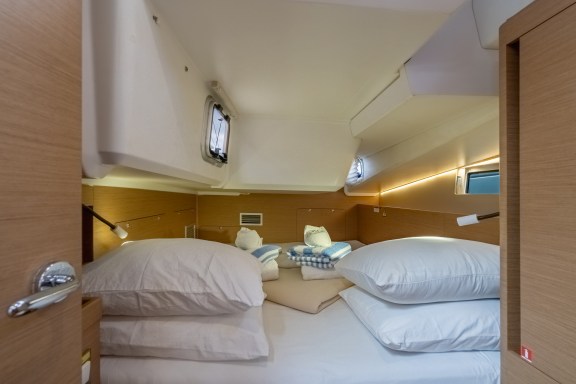 Image of After Physics yacht #28