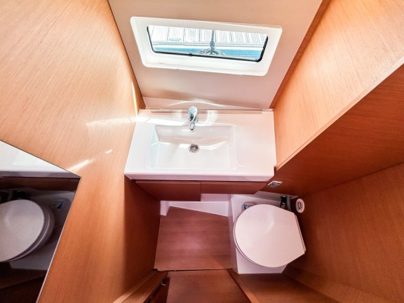 Image of After Physics yacht #31