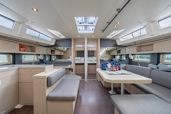 Image of Sunday Girl yacht #2