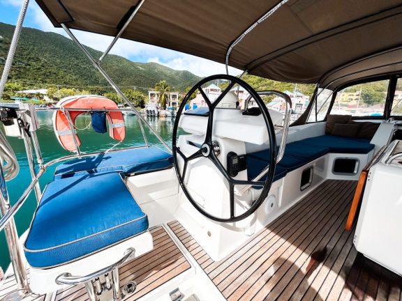 Image of Paradise Found yacht #11