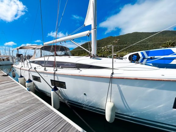 Image of Paradise Found yacht #14