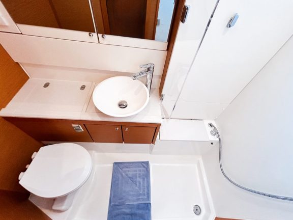 Image of Paradise Found yacht #25