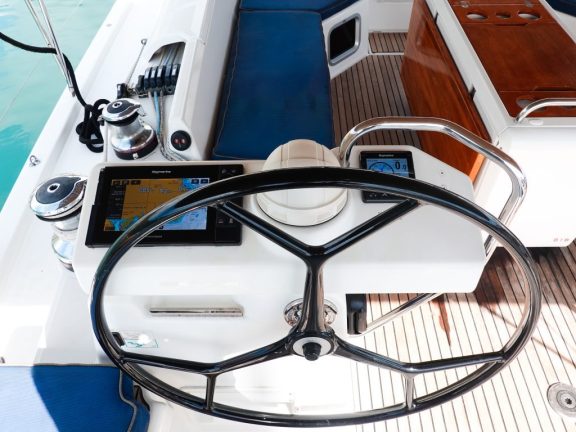 Image of Paradise Found yacht #27