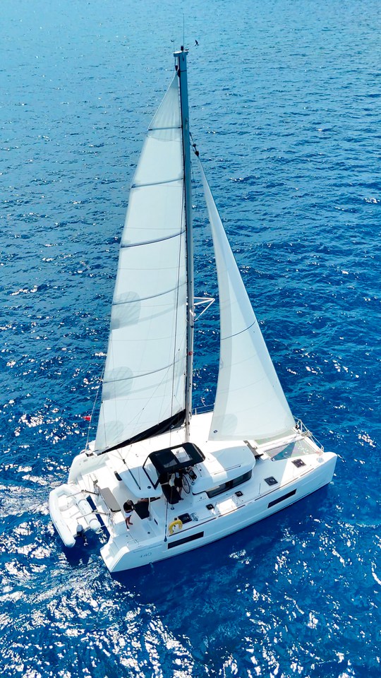 Image of Cloudwalker yacht #10